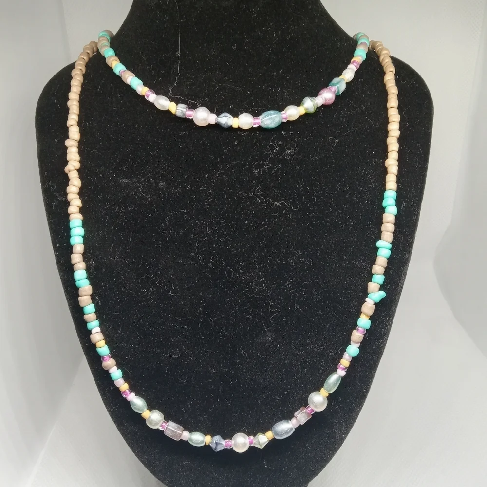 Hand Crafted Turquoise and Tan Beaded Necklace Set - Picture 2 of 16